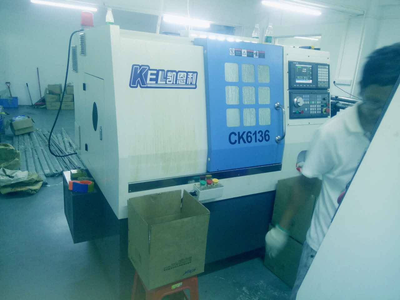 凱恩利機(jī)床 CKX6136C (36標(biāo)準(zhǔn)排刀機(jī)）∠45斜床身高配置數(shù)控車床。