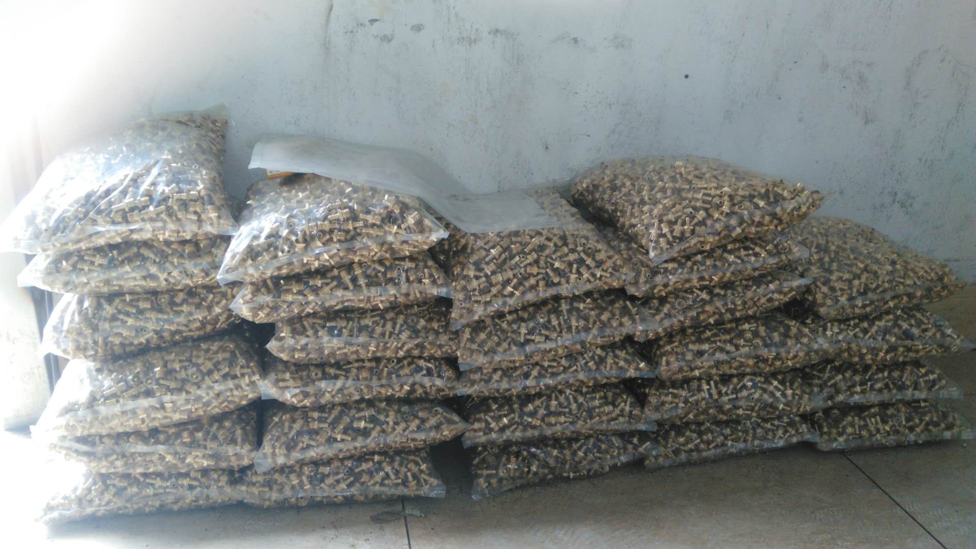 楊華勇（老板）用凱恩利36機加工的產(chǎn)品