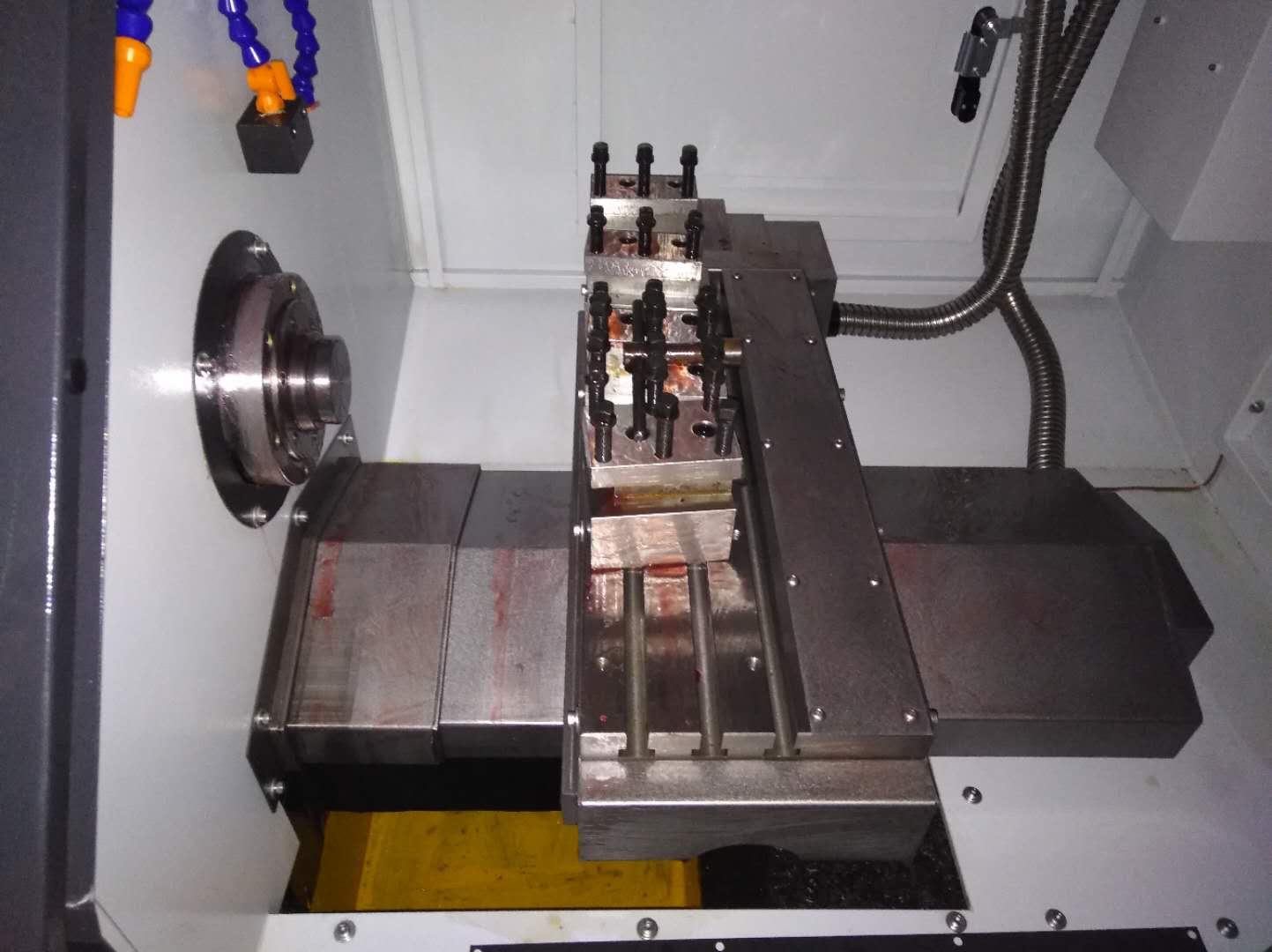 CK-32PL經(jīng)濟(jì)型線軌（內(nèi)部結(jié)構(gòu)）